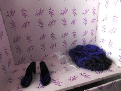 violet waters trunk hat